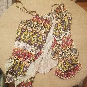 Tank top with front slit